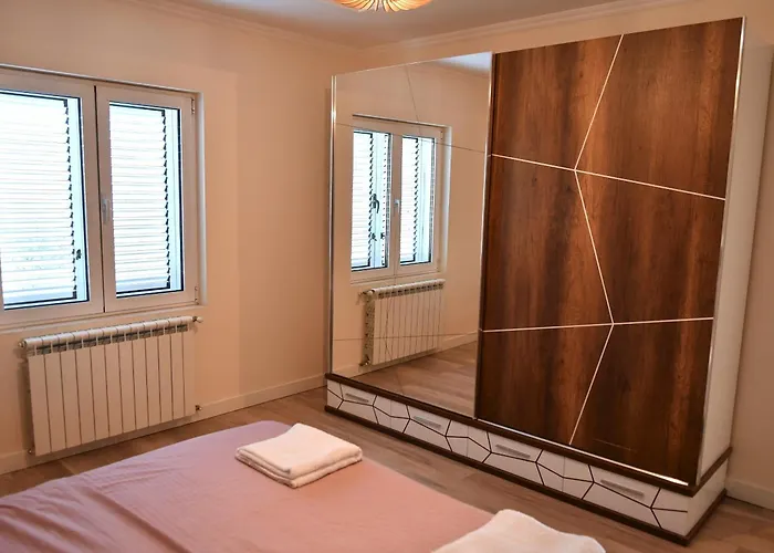 The White * Тирана