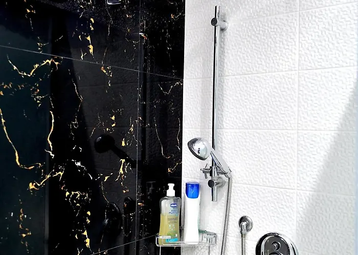 Villa The White Tirana