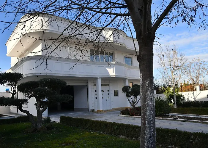 Вилла The White *